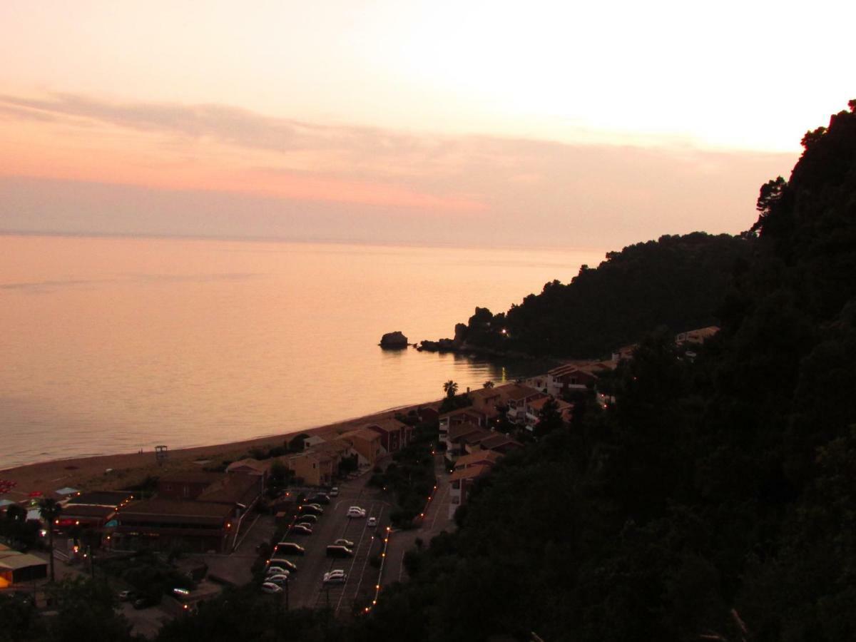 Kallopsia - Glifada Beach Menigos Resort By New Era Exterior photo